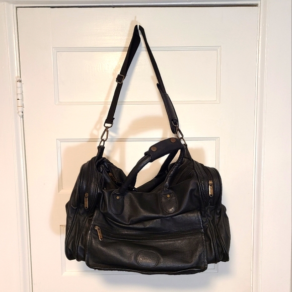 claire chase Other - Claire Chase Classic Sports Valise Leather Duffel Bag